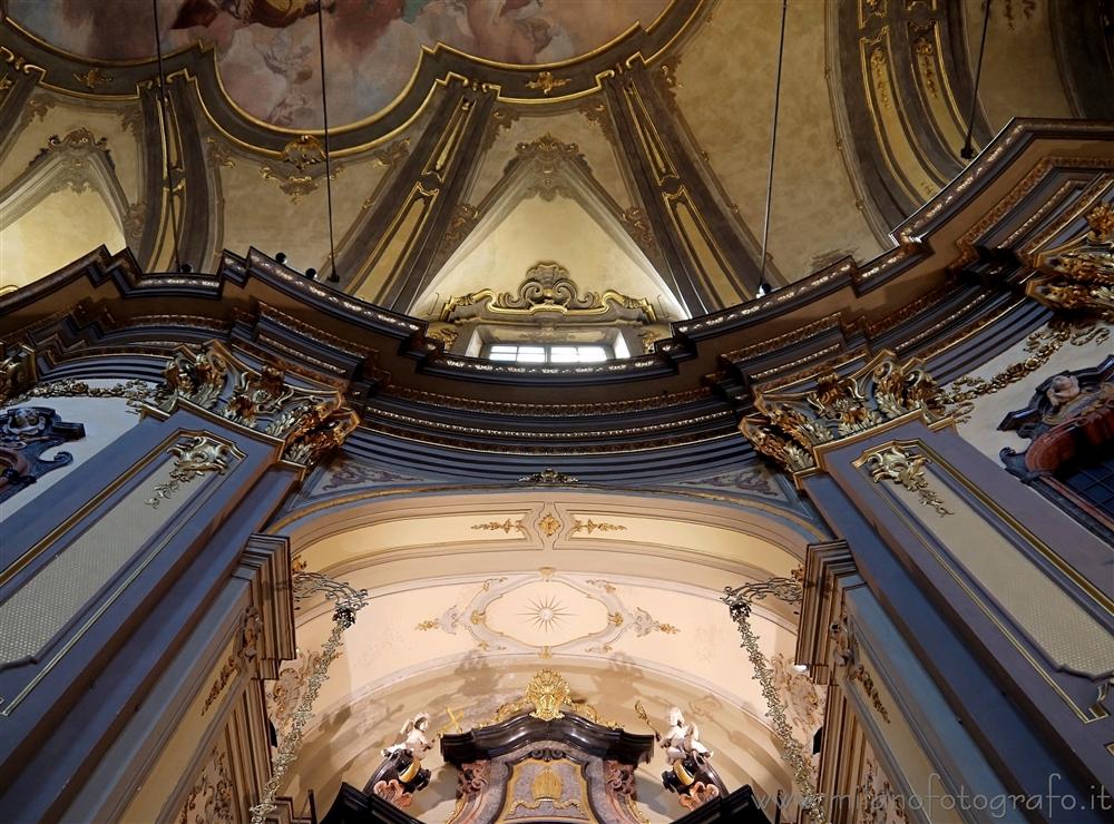 Milano - Dettagli degli interni della Chiesa di San Francesco da Paola